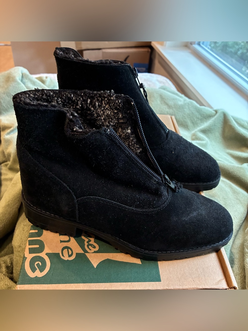 La CANADIENNE Black Suede  Zip Ankle Boots